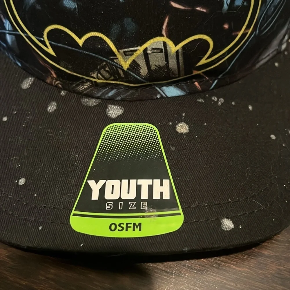 Batman youth hat NWT